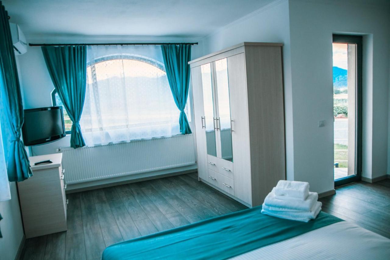 Cameră King cu balcon